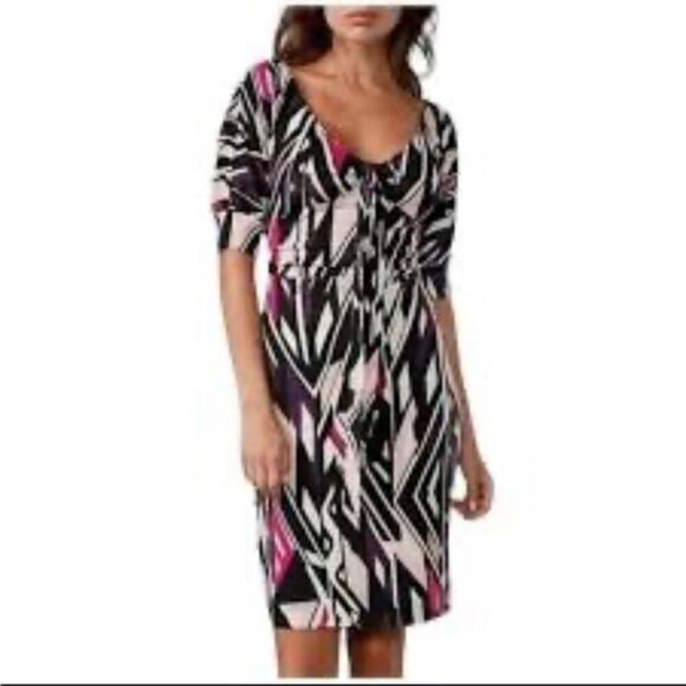 100% Silk Diane Von Furstenburg Stylish Black and Pink Geometric Dress